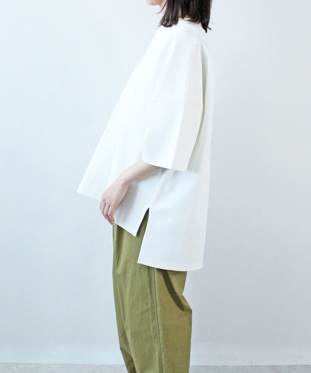 WHITE MAILS PAPER DOUBLE JERSEY KEY NECK T-シャツ オフホワイト