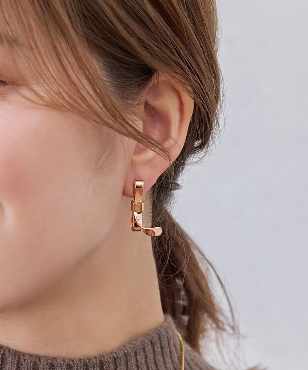 Phoebe ニュアンスリボンピアス　ローズゴールド ローズゴールド