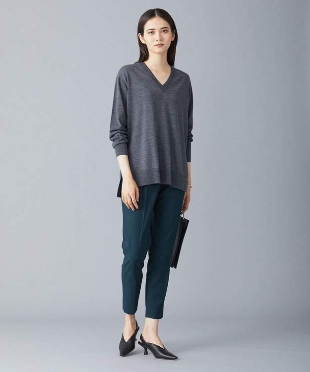 ICB 【洗える】 コンパクトウール Vネックプルオーバー ライトグレー系