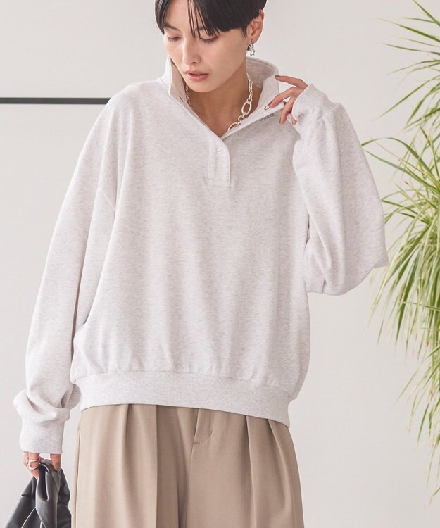AMERICAN HOLIC 襟付き刺繍入りミニ裏毛プルオーバー Oatmeal