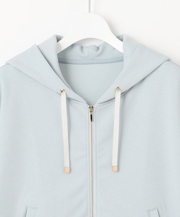 Feroux 【洗える・新色追加】バックフリル ダンボールパーカー スカイブルー系