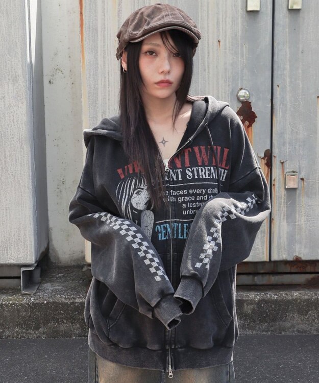 WEGO 【ユニセックス着用ITEM/MLサイズ展開】パウダーブリーチグラフィックZIPパーカー 柄2