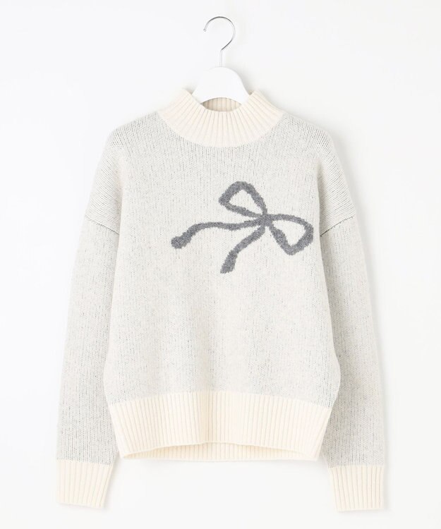 Feroux 【洗える】リボン柄ハイネック プルオーバーニット アイボリー