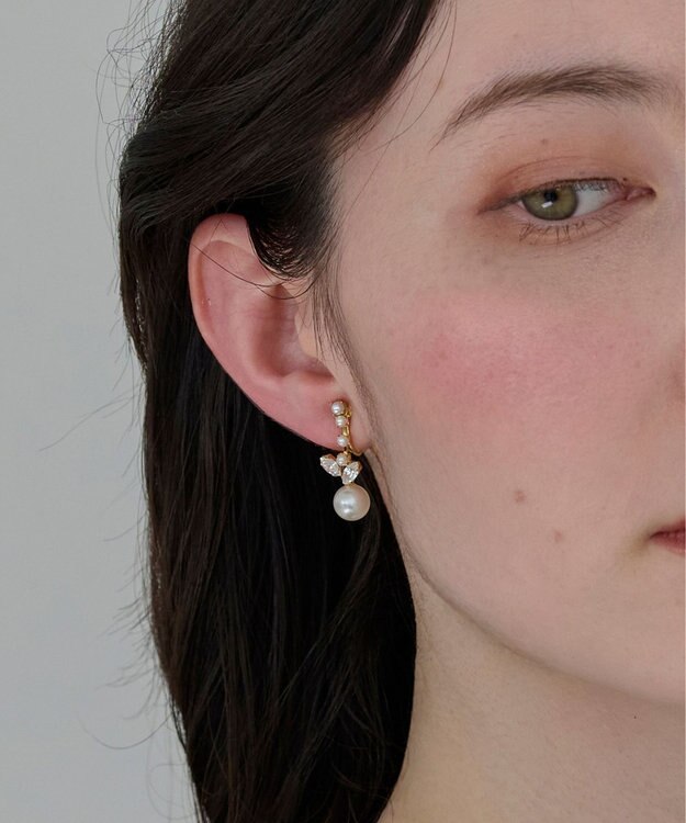 Phoebe ≪TV番組着用商品≫クラシカルドロップパールイヤリング　ゴールド ゴールド