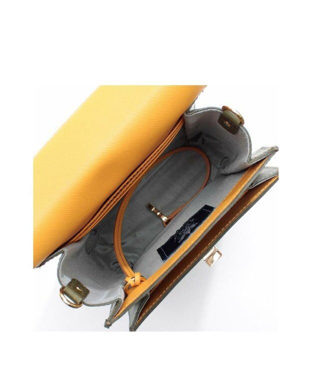 A.D.M.J. 【牛革】ヴィッテリアルマレクタングルショルダー AL