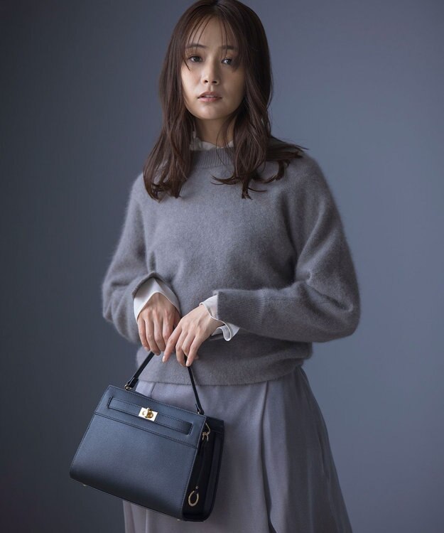 組曲 ベルトデザインスクエアショルダーバッグ ブラック系