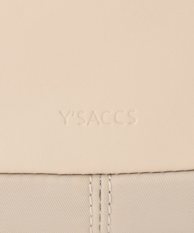 Y'SACCS ブロックモチーフポシェット アイボリー