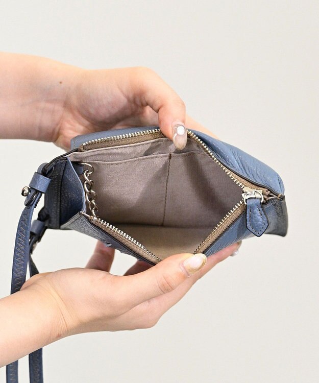 Atelier nuu 本革 スマホショルダー ジーンブルー
