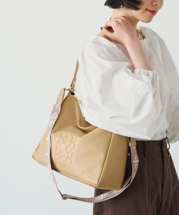 russet エンボスモノグラム2WAYショルダーバッグ(CE-1692) Beige
