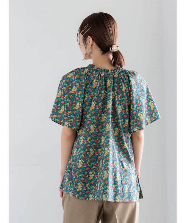 Te chichi 【LIBERTY FABRICS】フリルネックブラウス ネイビー