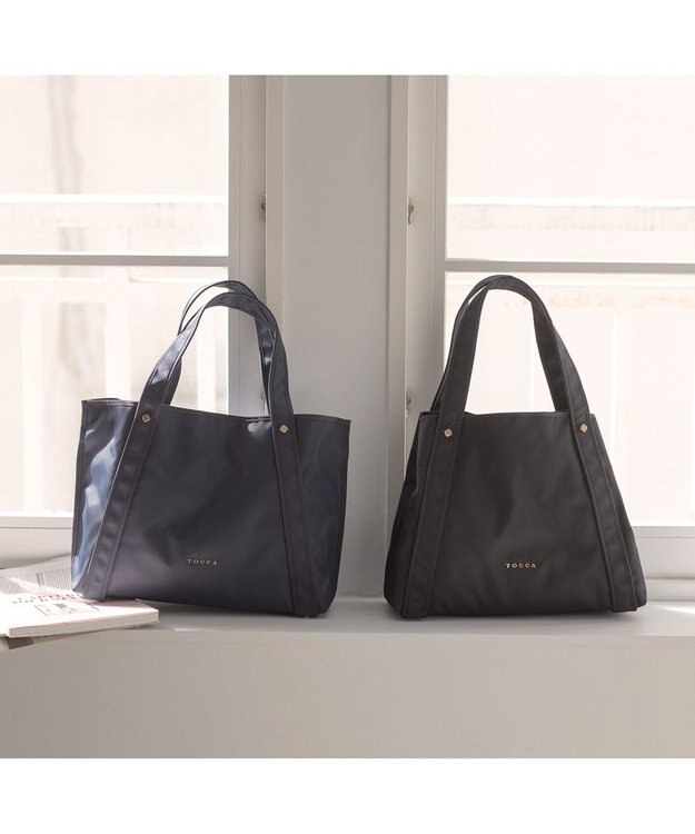 TOCCA AVENUE ナイロンバッグ ブラック系