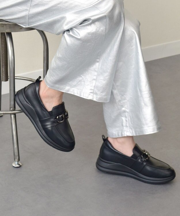 Bridget Birkin 【Round About】メタル飾りローファースニーカー ブラック