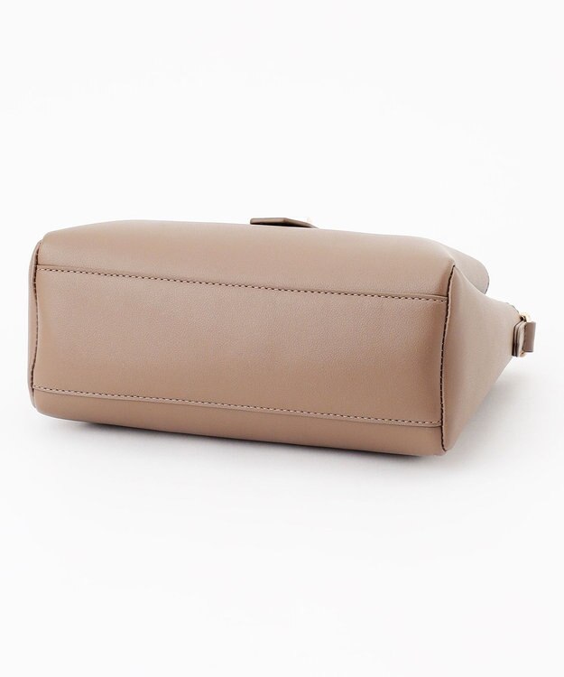 ANY マジカルかぶせライトショルダー モカ