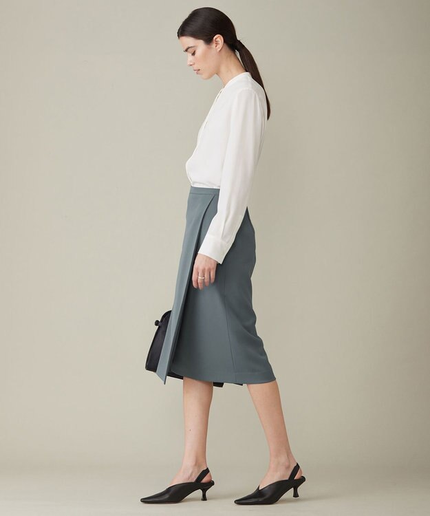 ICB 【WEB限定カラーあり・速乾・洗える】BackSatinAmunzen バンドカラーブラウス ホワイト系