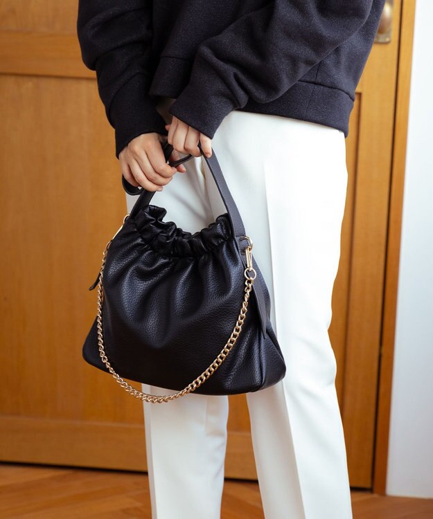 組曲 ギャザーワンショルダーハンドバッグ ブラック系