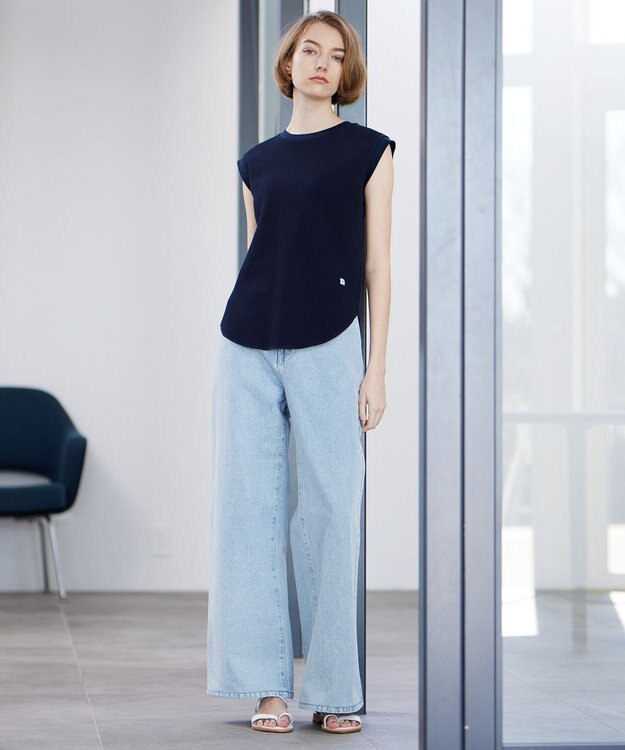 BEIGE， COSMOS / フレンチスリーブトップス White