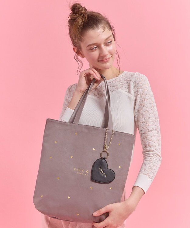 TOCCA 【chayさん着用】【WEB＆一部店舗限定・A4サイズ対応】LUCKY TWINKLE CANVASTOTE キャンバストートバッグ ライトグレー系