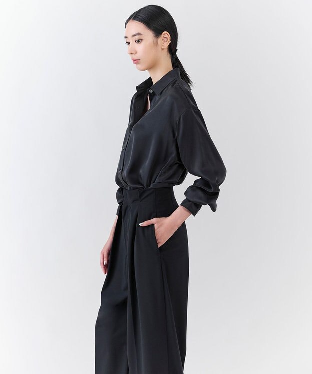 23区 【エステータ】シルクサテン シャツ ブラック