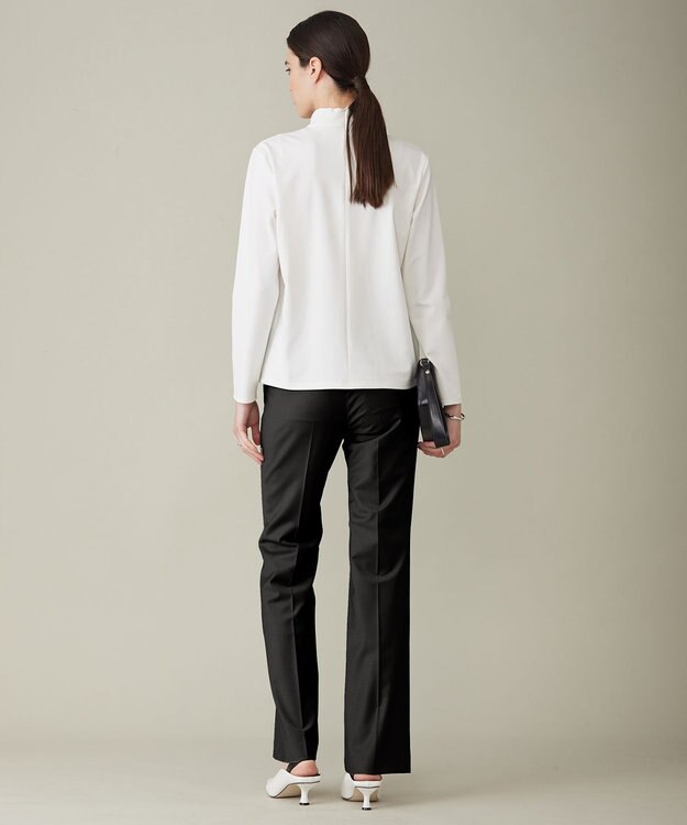 ICB L 【洗える】シャイニースムース ハイネックカットソー オフホワイト系