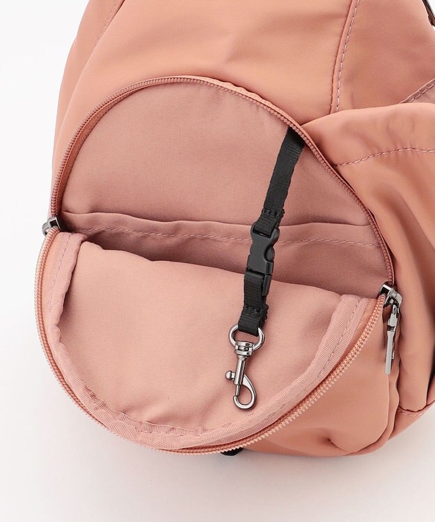 Y'SACCS 【Y’SACCS vous et】フロントファスナークロスボディバッグ ピンクベージュ