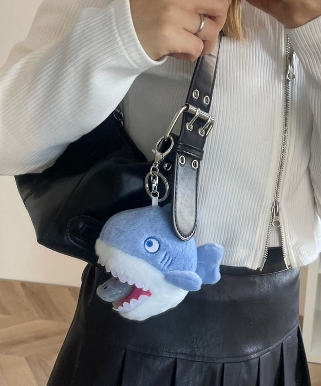 WEGO ふりふりシャークぬいぐるみキーホルダー ブルー