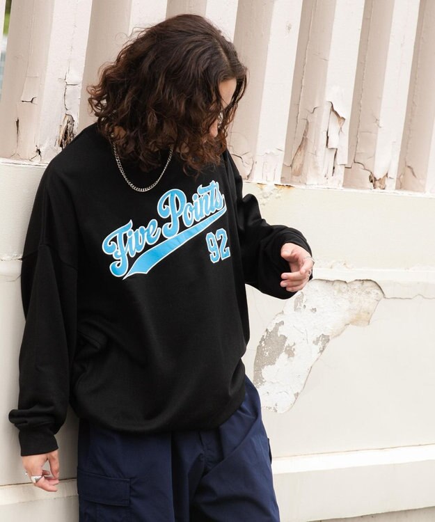 WEGO アクセ付きグラフィックプルオーバー ブラック