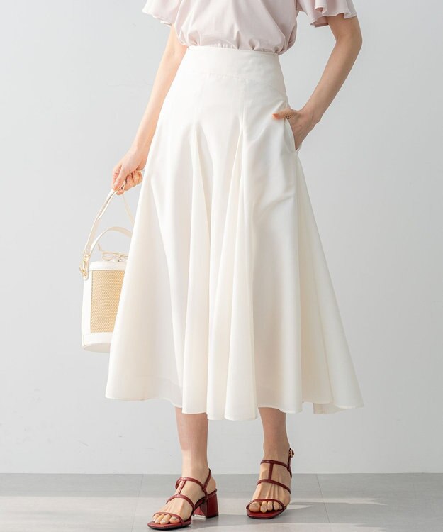 組曲 S 【WEB限定】エアリーボリューム スカート アイボリー系