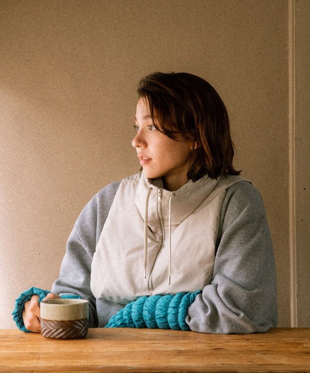 KWD 【日本製】DOWN ARM WARMER グリーンダウン ダウンアームウォーマー ブルー