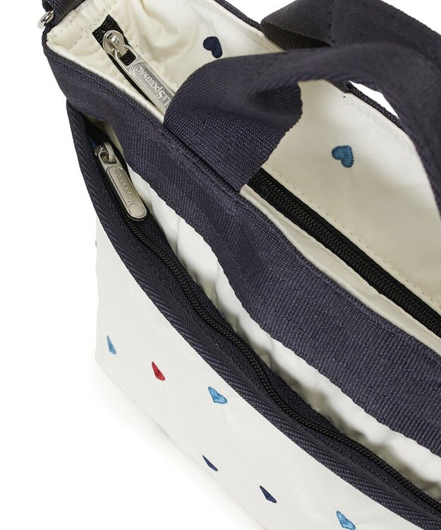 LeSportsac SMALL BUCKET TOTE/トリコロールハートエンブロイダリー トリコロールハートエンブロイダリー