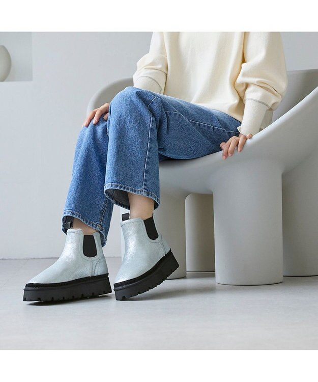 MODE ET JACOMO <carino>本革ムートン　サイドゴアショートブーツ シルバー