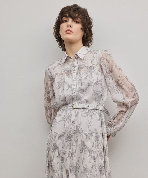 GRACE CONTINENTAL 【オンラインストア・梅田阪急店限定】フラワープリントプリーツワンピース グレー