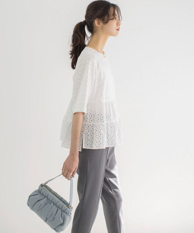 組曲 S エンブロイダリーレースフリル ブラウス アイボリー系