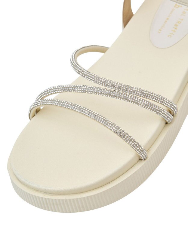 earth music&ecology ＯＲｉｅｎｔａｌ　ＴＲａｆｆｉｃ　ラインストーンサンダル Ivory