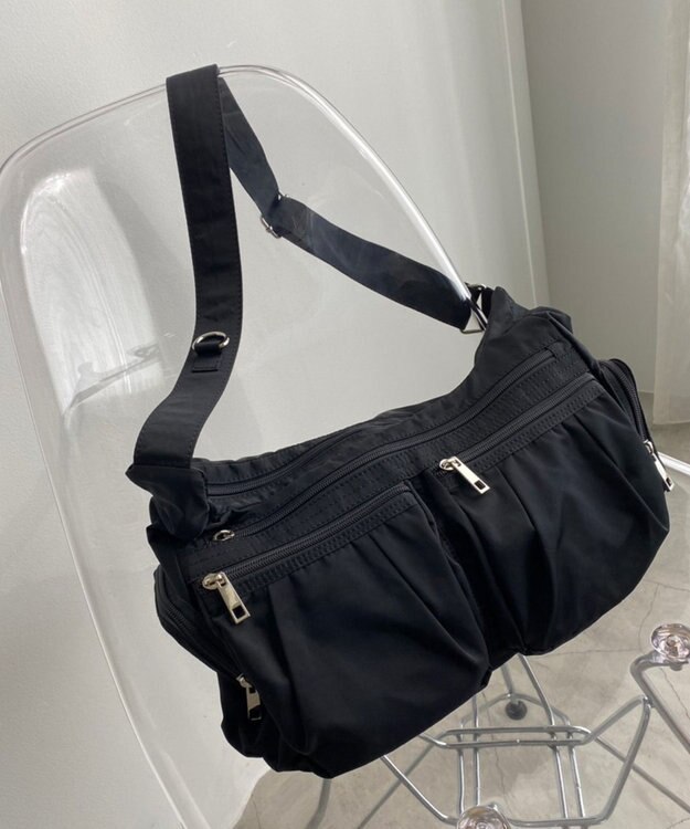 WEGO ポーチ付きナイロンショルダーバッグ ブラック