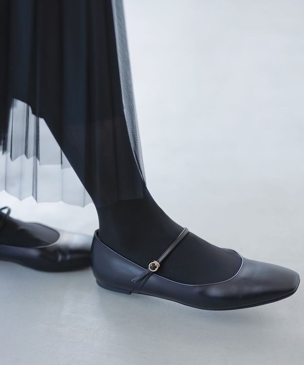 23区 ストラップ付フラットシューズ ブラック系