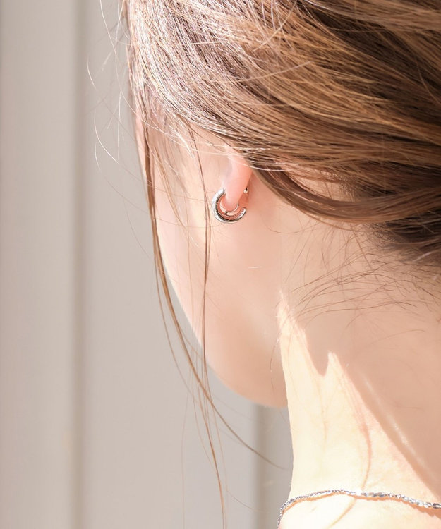 Phoebe 【痛くないシリーズ/金属アレルギー対応】モードミニマルフープライトフィットイヤリング　シルバー シルバー