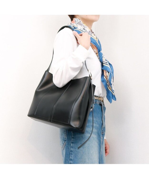 UNBILLION カシュカシュ cachecache / ベルト調節セミショルダーバッグ ブラック