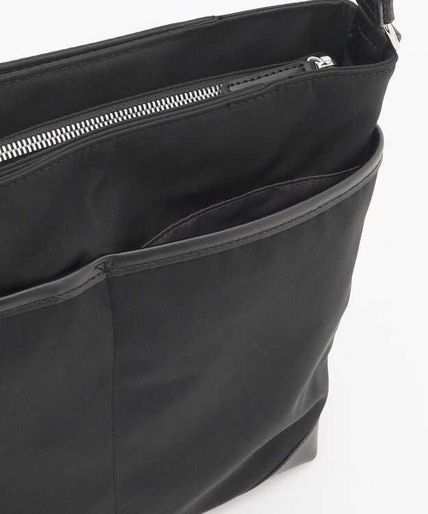 Y'SACCS アシメファスナーポケットショルダー ブラック