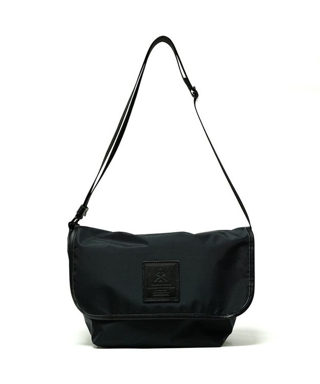 Regalo Felice 【超軽量 / ペットボトルも入る】かぶせ付きショルダー / REGALO BK(ブラック）