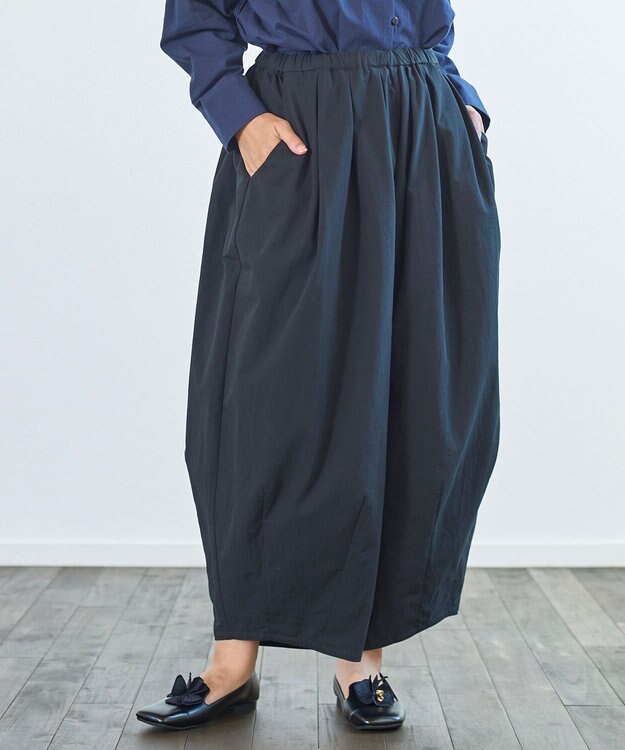 muuc 〈綿100%〉〈涼しいワッシャー生地〉〈裾タック入り〉〈ワイドシルエット〉サーカスパンツ ブラック