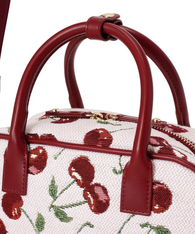 Maison de FLEUR チェリー柄ゴブランボストンバッグ Red