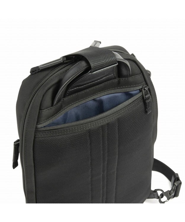 ZERO HALLIBURTON  ZLM ショルダーバッグ 7L 660g 81515 ブラック