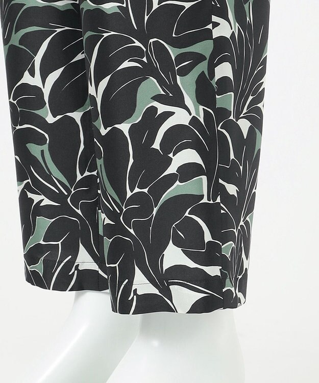 23区 【R(アール)】Ratti リーフプリント パンツ ブラック系