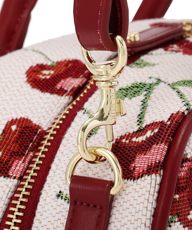 Maison de FLEUR チェリー柄ゴブランボストンバッグ Red