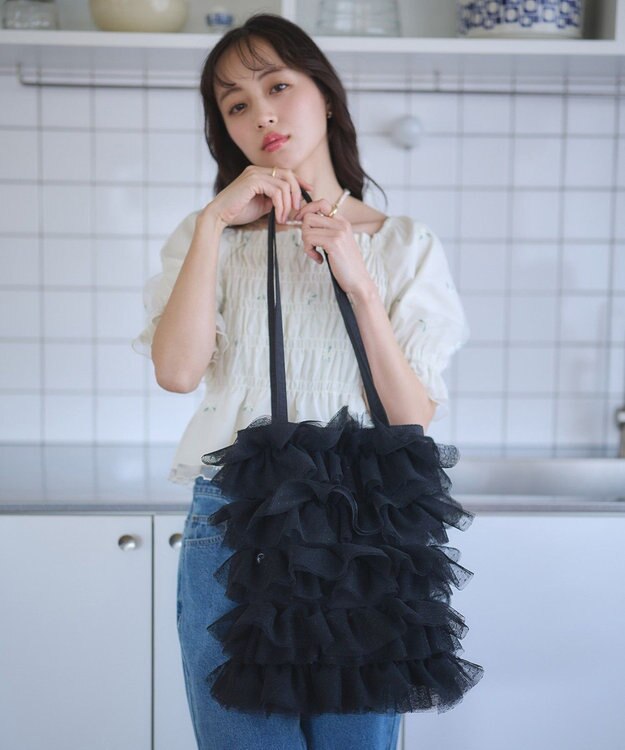 earth music&ecology ドットチュールフリルトートバッグ Black