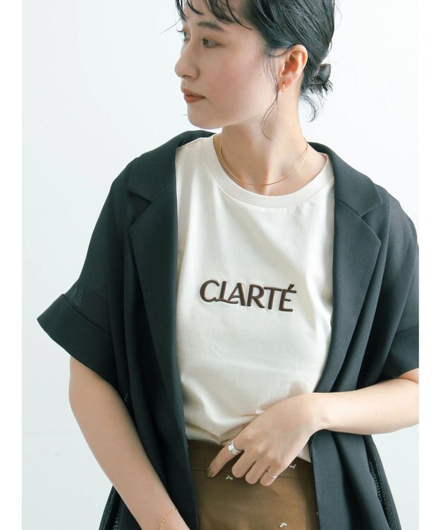 Te chichi ウレタン刺繍ロゴスタンダードTシャツ《新色追加》 ベージュ