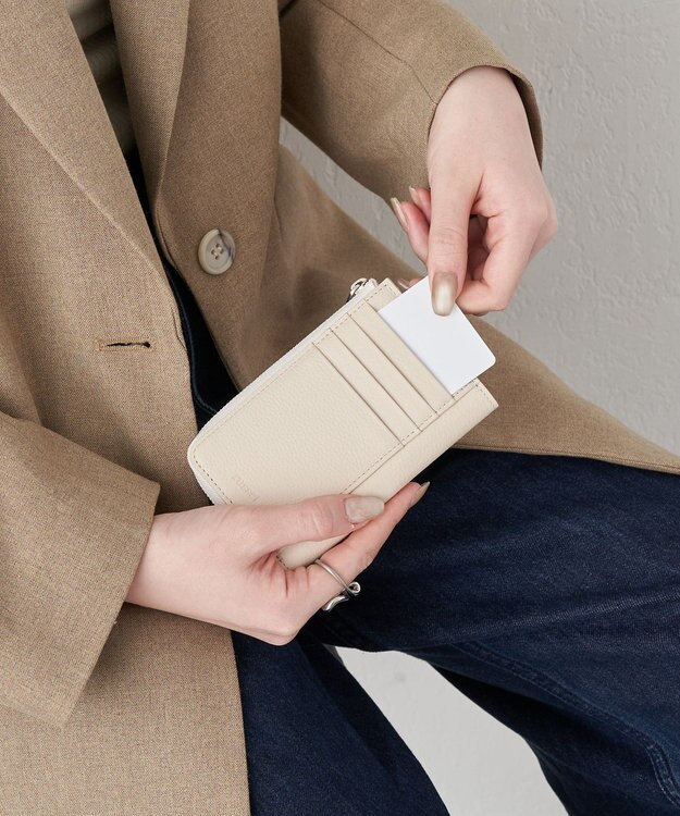 russet シンプルプラスフラグメントケース(SO-444) Ivory