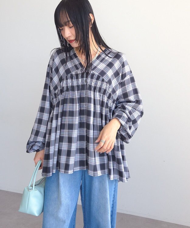 Green Parks 【しゃれシャツ】イージーケアＶネックチェックブラウス Black