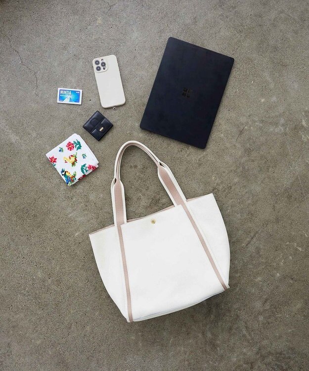 TOPKAPI 【TREASURE TOPKAPI】ソフトシュリンク テープハンドル A4 トート バッグ ホワイト