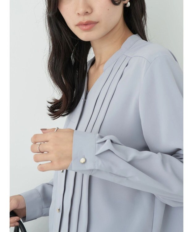 earth music&ecology タックブラウス Grayish Blue